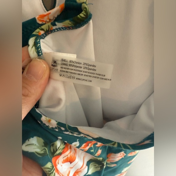 Cupshe Womens One Piece Swimsuit SZ XL Green Floral Scalloped Criss Cross Back - Picture 6 of 12